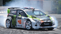 WRC汽车拉力锦标赛里的车 现实中也可以拥有