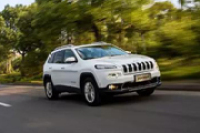 PK昂科威让途观汗颜 国产Jeep自由光值得买吗？
