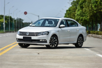 逆市上扬！这几款10余万轿车值得注意