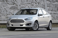 这妹子我给8分 哦不 这台车子我给8分