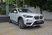 提什么后驱？！ 教授硬闯4S实拍解析最新一代宝马X1