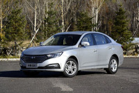 鄙视小型车的 可以看看这些6万多块的国产家轿