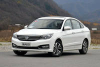 这些价格相近的轿车小编也在纠结该怎么选