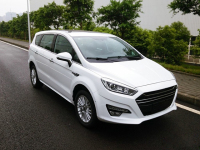 10万块就能买到外观完爆合资的大空间7座车！