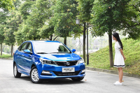 妹子试过都说爽！这辆6.89万起的车真的是中国同级最强吗？