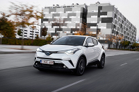 完爆缤智逍客之流，这辆超低油耗SUV能把人帅晕