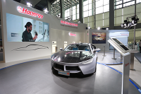 亮相广州车展，汉能全太阳能动力汽车“圈粉”无数