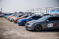 在赛道上，完虐、秒杀超跑的车竟是TA！