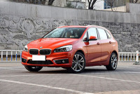 年轻人预算不多，如何买好看又好用的车？这几款车实用又洋气