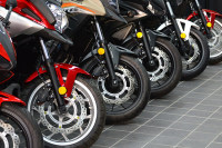 激动 终于可以摸一把大排量摩托车了！