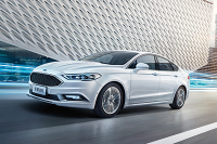 好开、省油还有科技感，教授把这辆车推荐给挑剔的朋友们