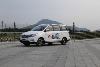 MPV新势力 试驾比速M3