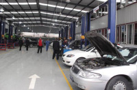 修车换件4S店比普通店贵一倍 我该如何选择？