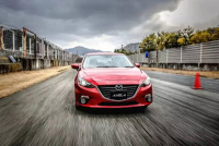 10多万级这辆“日系宝马”最好开 不过它的问题也很明显