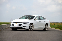 领先同级别一个时代，25万内买这些中型车就没错了