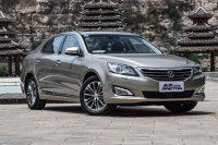 10万多买朗逸、轩逸？同样的钱都买国产中型车了