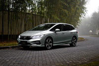 大多数人预算在8-25万之间，除了那些SUV和轿车还有什么上档次的车型？