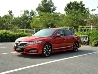 这些20万级的中型车又大又帅 还不用担心“出轨”