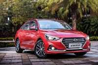 外强中干的样子货？9万级全新合资紧凑型轿车上市