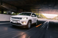 同样16万起的SUV，合资的JEEP指南者养车竟比国产的GS8还便宜！
