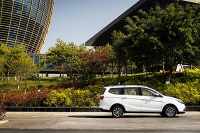 通通直怼五菱宏光、宝骏730 这些车要火！