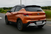 才不要花10多万买合资！8万元的国产SUV也很精致！