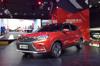 陆风全新小型SUV X2亮相上海车展