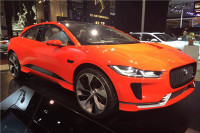 捷豹电动概念车I-PACE亮相