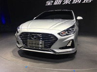 北京现代在上海车展带来全新一代的索纳塔与ix35