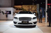 林肯全尺寸超大SUV领航员概念车展示欧翼门