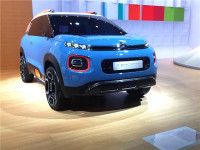 可爱的蓝橘配色 雪铁龙概念SUV C-Aircross