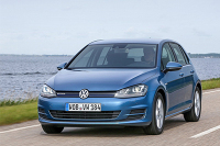 人傻钱多才买高配，12万的合资低配车型一样逼格满满！