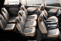 为啥一定要买7座SUV?其实我更建议你买...