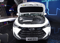 7座、奔驰设计、配置逆天的中型SUV，还未上市就卖10万？