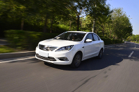 为什么都买SUV，没人喜欢国产轿车吗？