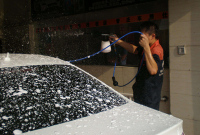 车子都是给洗坏的 从设备就看出洗车店靠不靠谱