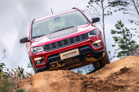 CR-V奇骏什么的太普通了吧！18万SUV该看看它们