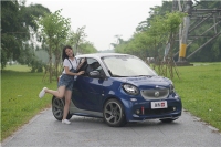 奔驰只比飞度贵2两万！！