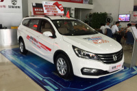 5万以内最具性价比的车非ta莫属 这到店实拍骚气逼人