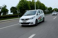 5万元还在买面包车？我已经买全液晶仪表中控的MPV了！