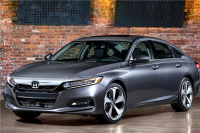 谁说雅阁是拉皮版思域的？