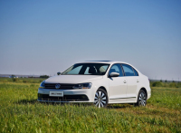 这车1.2的动力比1.6的强，但15.38万的价格你买吗？