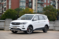 7座8AT大空间SUV 一大波“便靓正”国产SUV来袭!