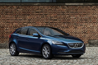 20万，年轻人可能都会爱这3款车，动力好又有格调