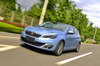 80%的国人买车都会选这高大上的配置！现在4万起的车就有了！