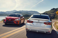 连新凯美瑞都变年轻了，你还有什么理由不买它们？