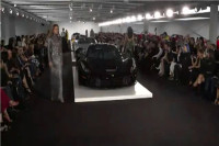 地球上玩车最NB的是谁？你老婆一定认识