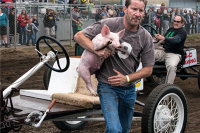 老年代步车比赛 比F1刺激多了！