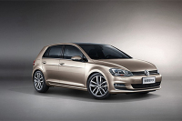 买车并非越大越好，这三款合资车说到好开实用没怕过谁