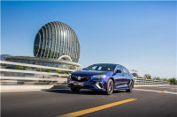 20几万的原厂车竟让改装店老板欲哭无泪？！